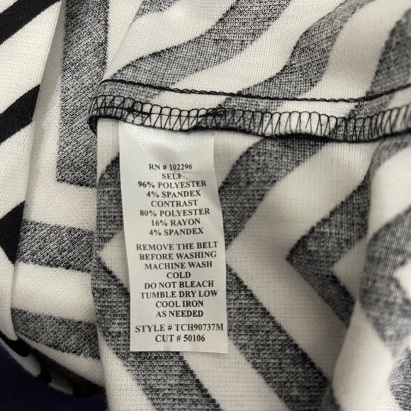 Connected Apparel size 14 chevron print with cap sleeves in black/white dress - Picture 6 of 8